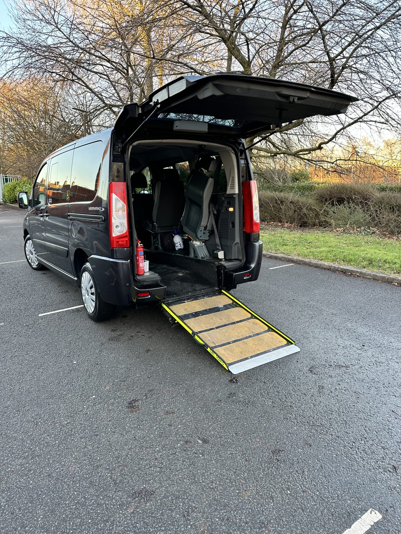 QueCabs Congleton Taxi Company